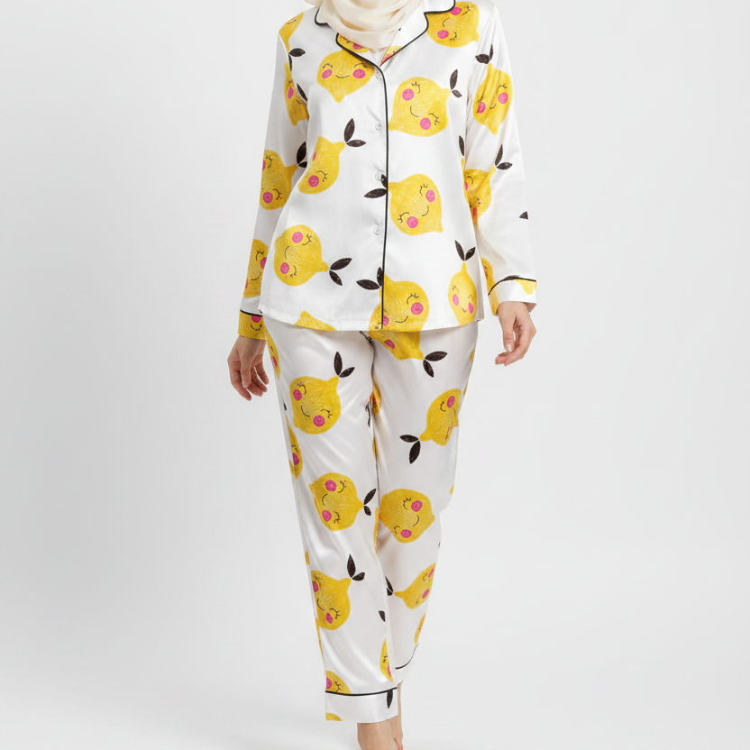 Azura Heritage Lemon Bliss Set – studio shot, walking forward pose