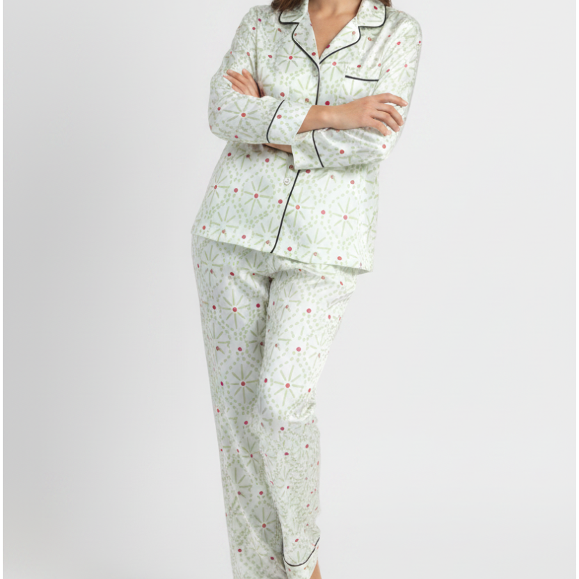 Satin Repose Set – gray studio shot