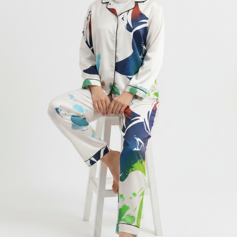 Azura Heritage Midnight Garden Set – studio shot, seated on stool pose